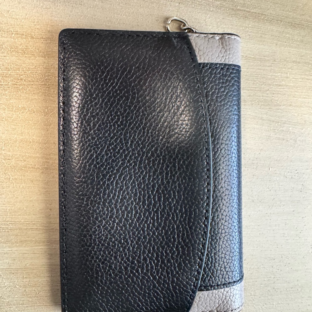 Kate spade wallet - Picture 2 of 4